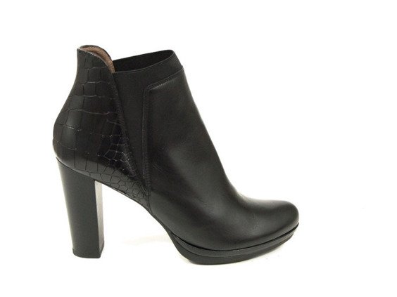 Boots Wonders M-9083