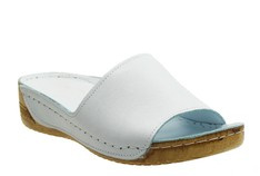 Loretta Vitale flip-flops 285